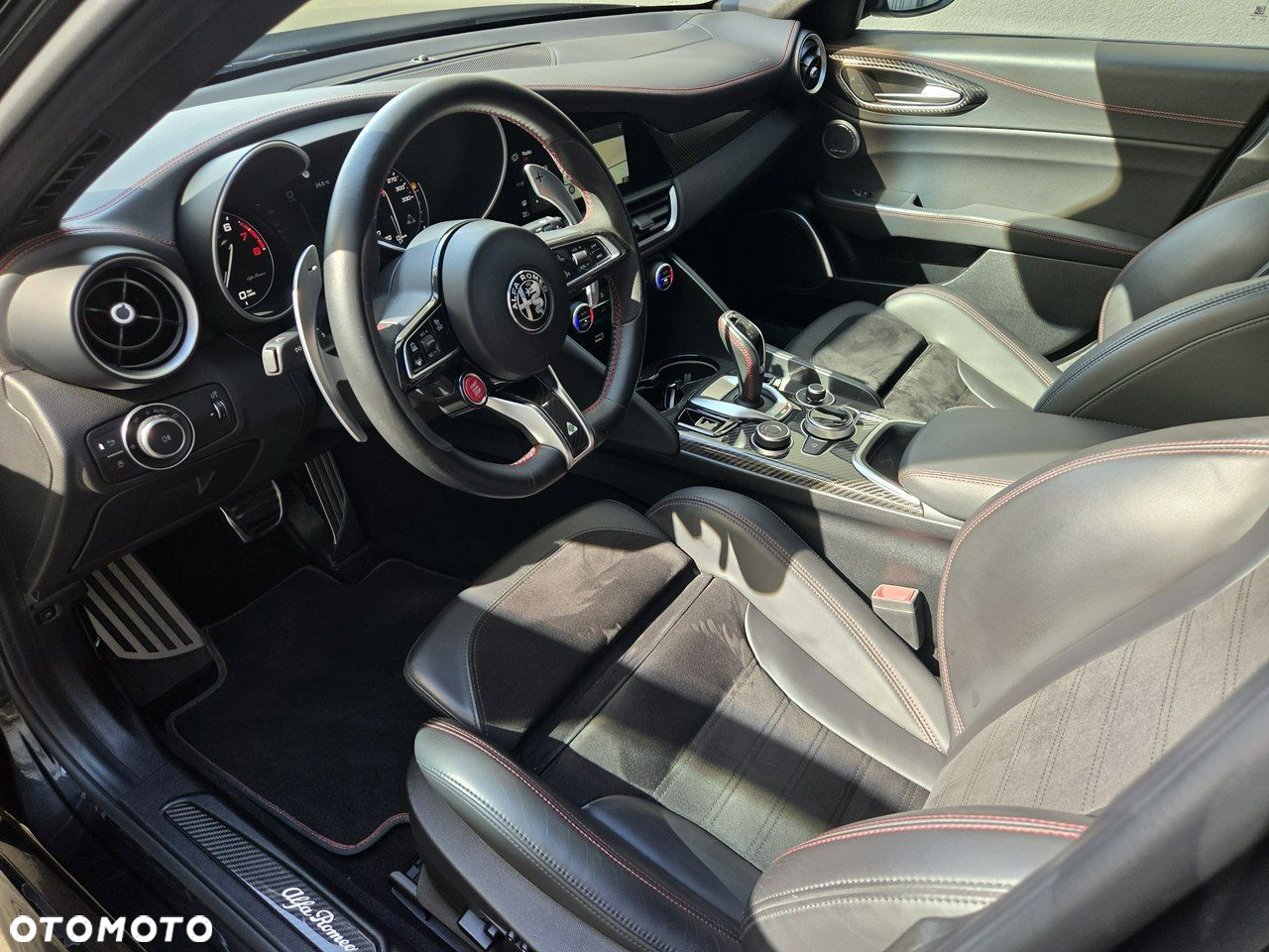 Alfa Romeo Giulia 2.9 Bi Turbo V6 Quadrifoglio - 18