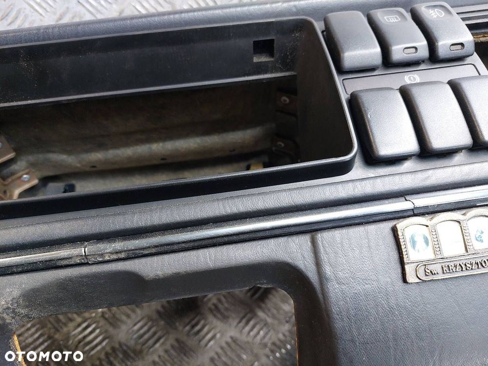 KOKPIT DESKA ROZDZIELCZA PANEL RAMKA LICZNIKA SCHOWEK VOLKSWAGEN GOLF II - 10