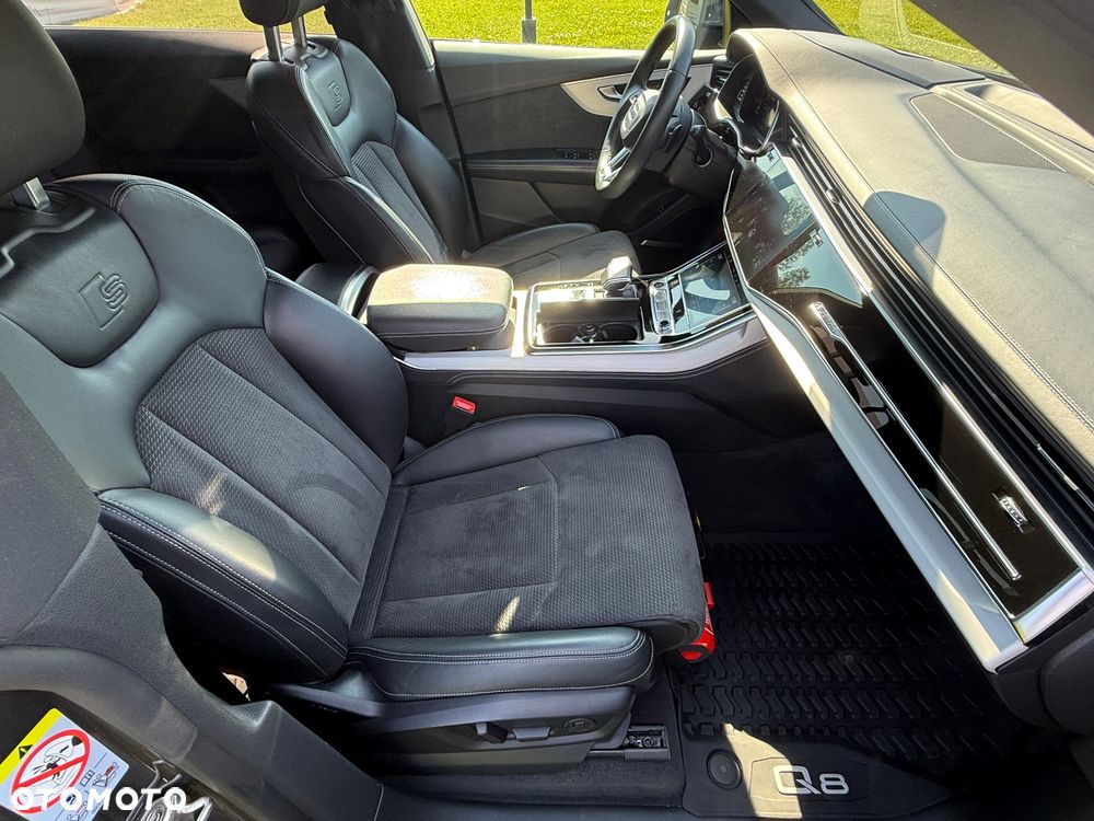 Audi Q8 55 TFSI mHEV Quattro Tiptronic - 28