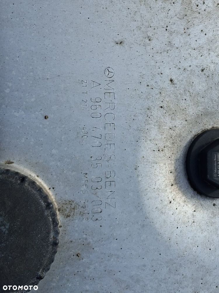 Mercedes-Benz 1845, Standard - 10