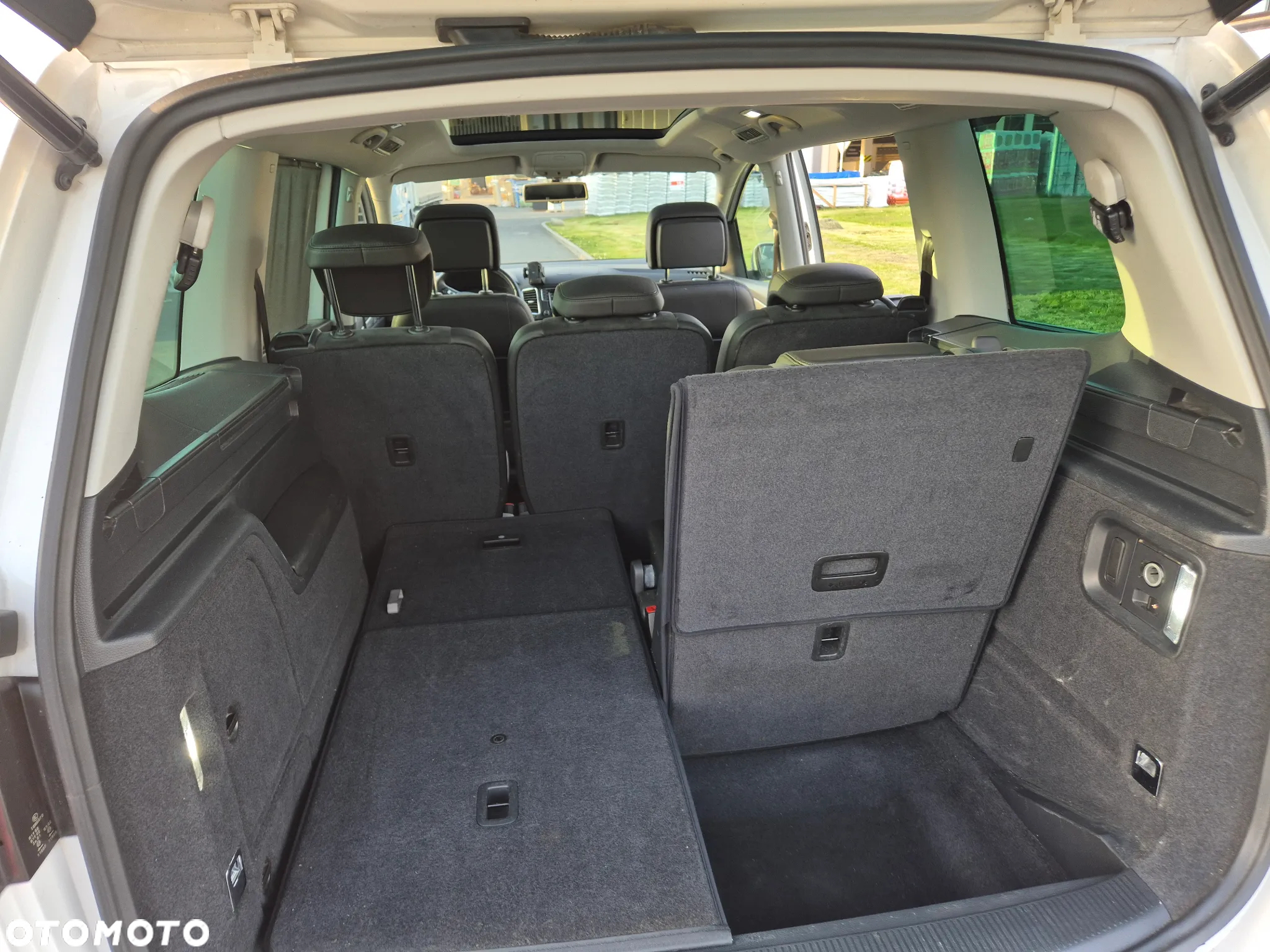Volkswagen Sharan 2.0 TDI 4Mot Comfortline - 24