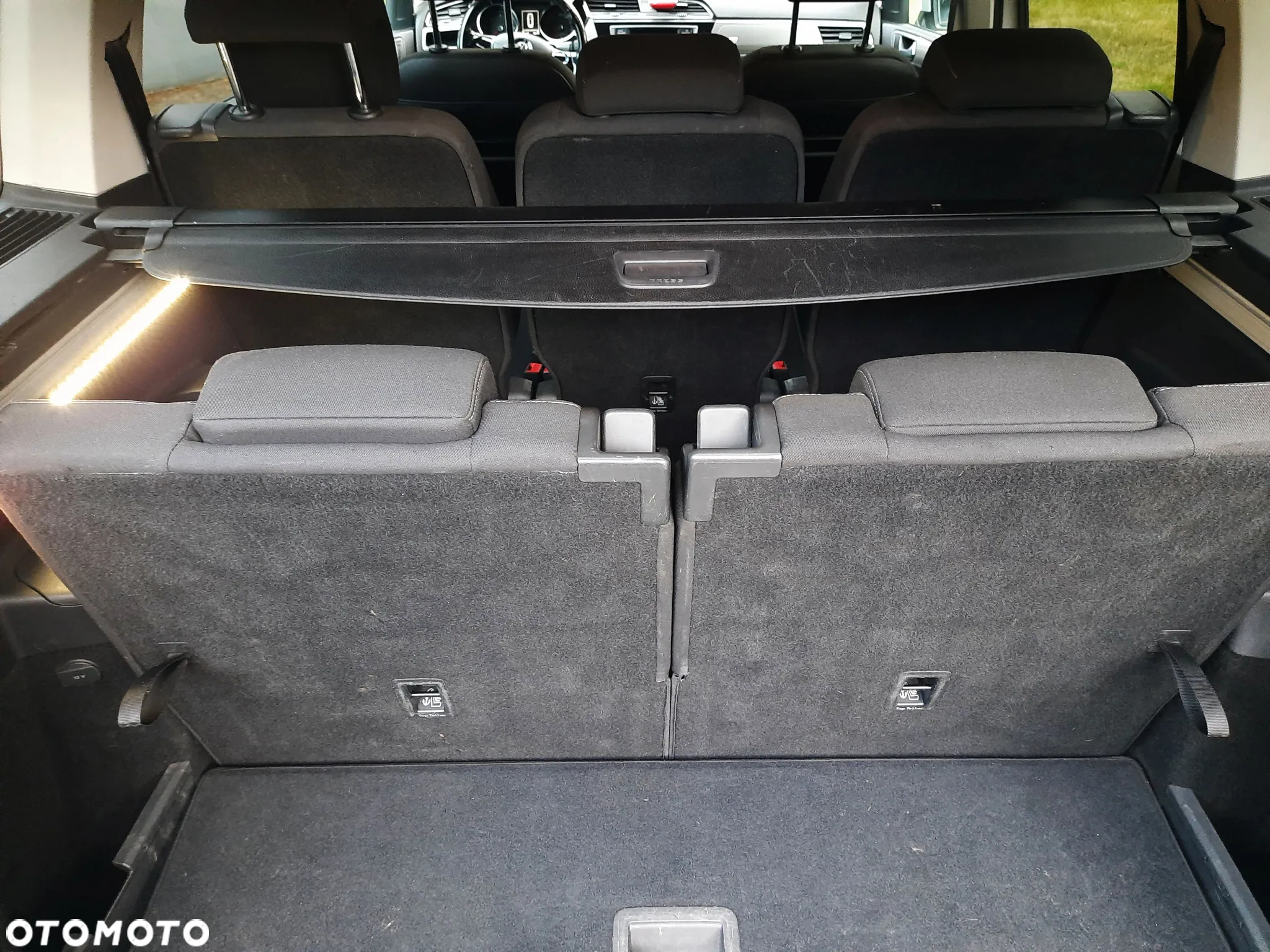 Volkswagen Touran 1.6 TDI BMT Comfortline - 30