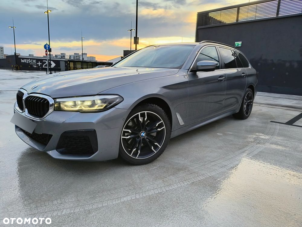 BMW Seria 5 520d xDrive - 31
