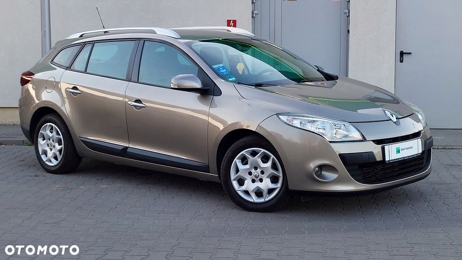 Renault Megane dCi 130 FAP Dynamique - 10