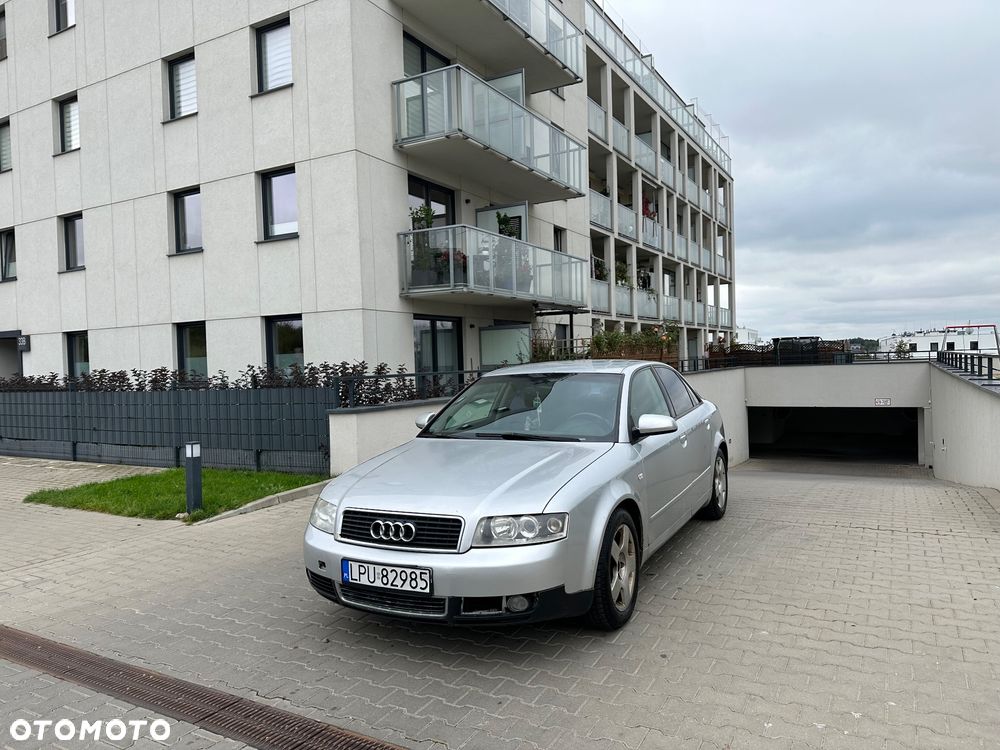Audi A4 ver-1-8t - 2