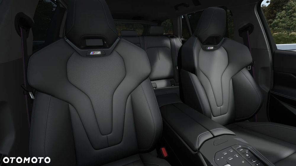 BMW M5 xDrive - 13