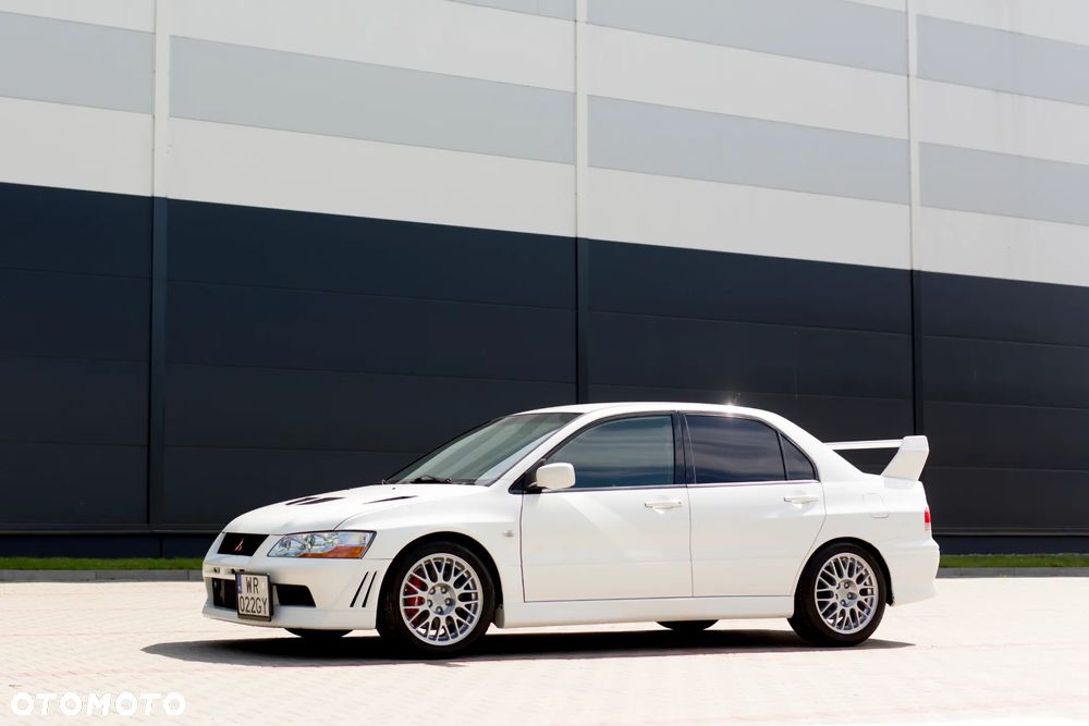 Mitsubishi Lancer Evolution IX - 5