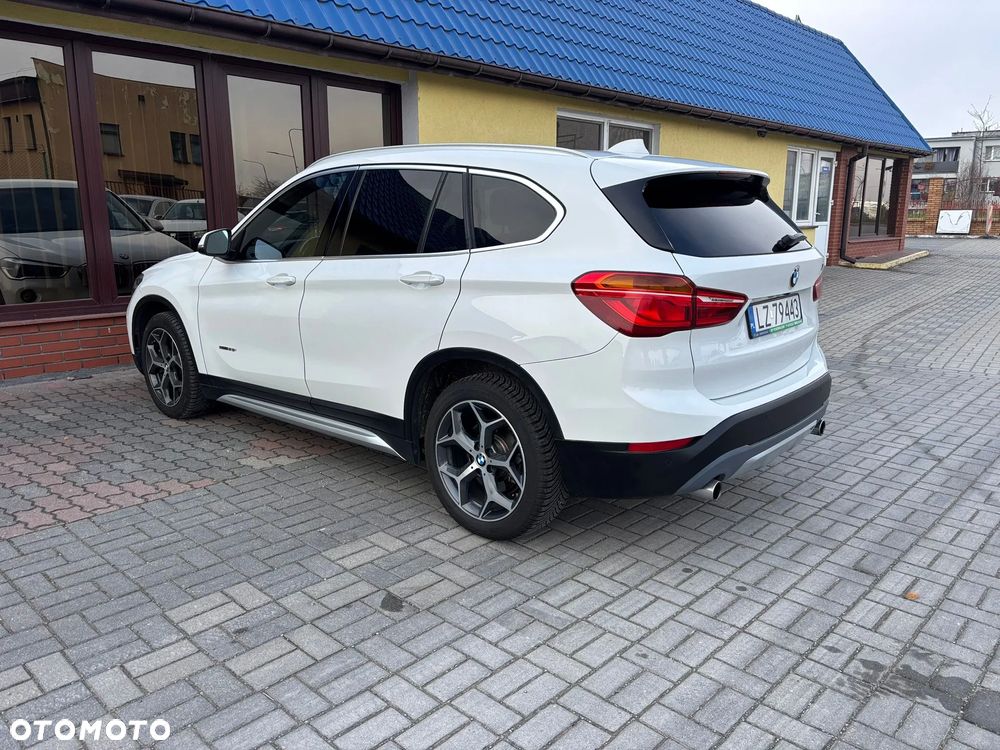 BMW X1 xDrive25i xLine - 14