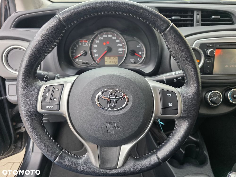 Toyota Yaris 1.0 Premium - 14