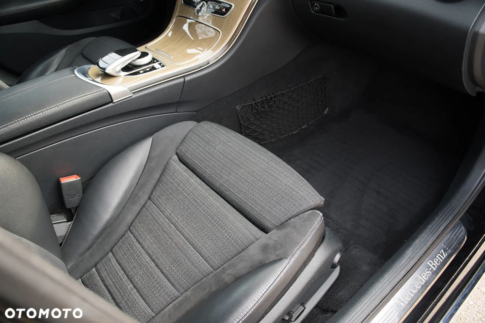 Mercedes-Benz Klasa C 180 Kompressor Automatik BlueEFFICIENCY - 22