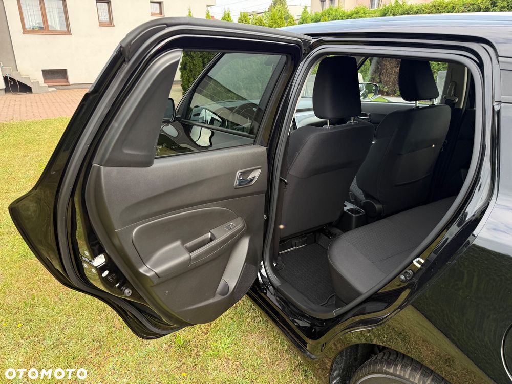 Suzuki Swift 1.2 Dualjet Hybrid CVT Comfort - 10