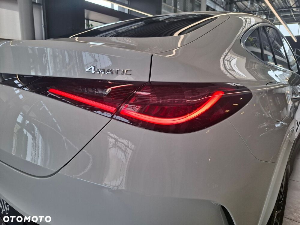 Mercedes-Benz GLC - 12