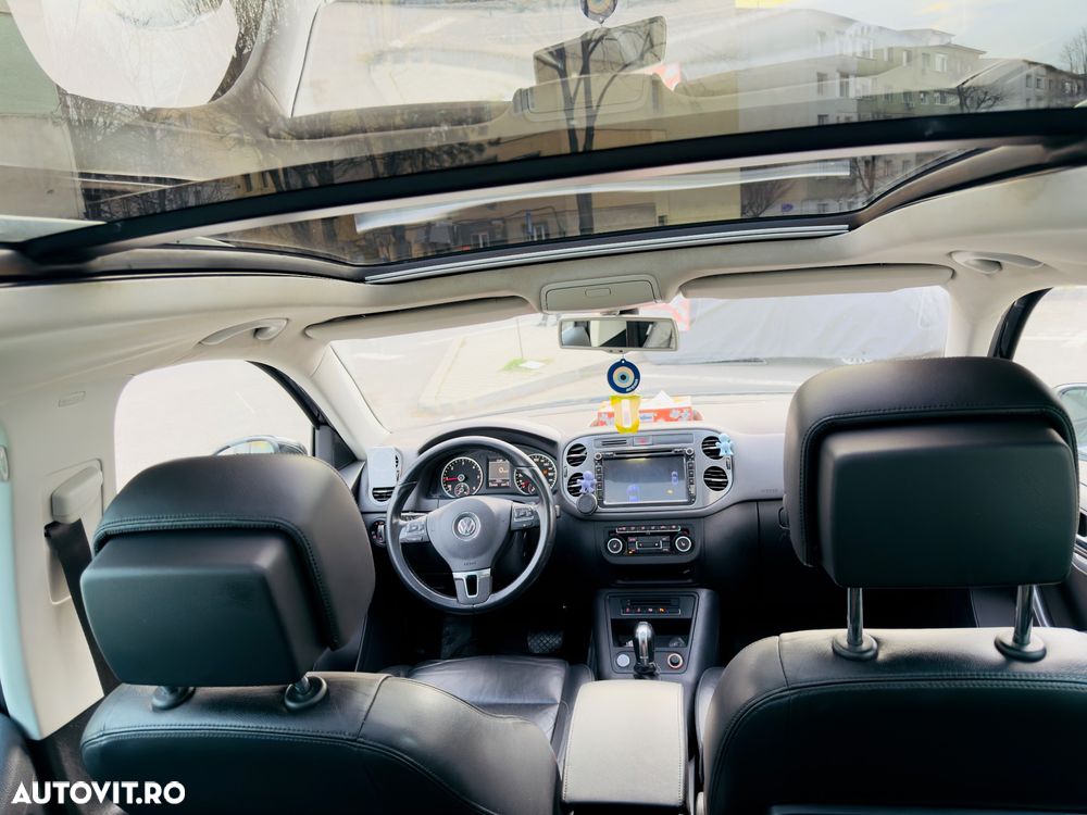 Volkswagen Tiguan 2.0 TDI DPF 4Motion BlueMotion Technology DSG Lounge Sport & Style - 6