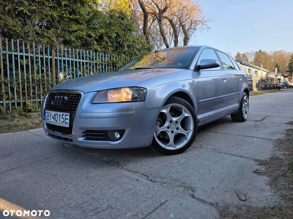 Audi A3 Sportback - 1