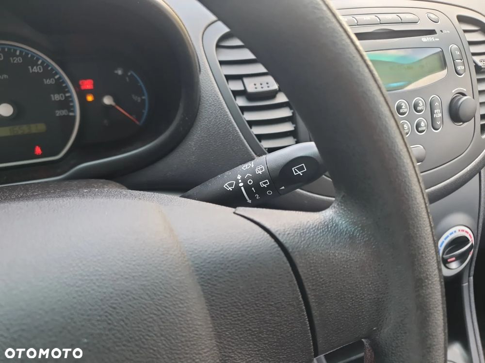 Hyundai i10 1.1 Base - 25