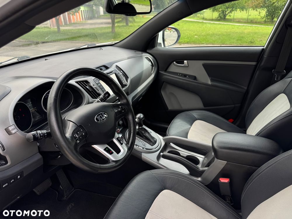 Kia Sportage 2.0 CRDI XL AWD - 8