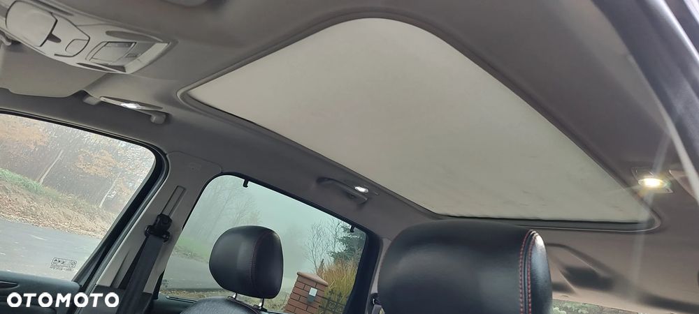Ford S-Max 2.0 TDCi DPF Titanium MPS6 - 32