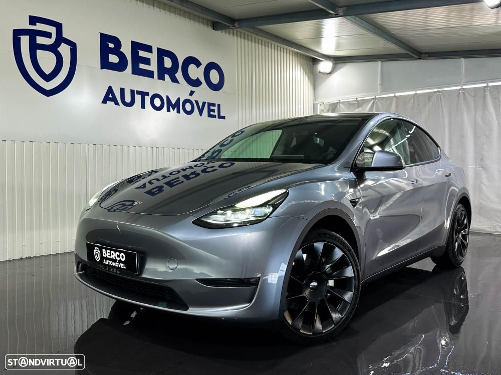 Tesla Model Y Long Range Dual Motor AWD - 2
