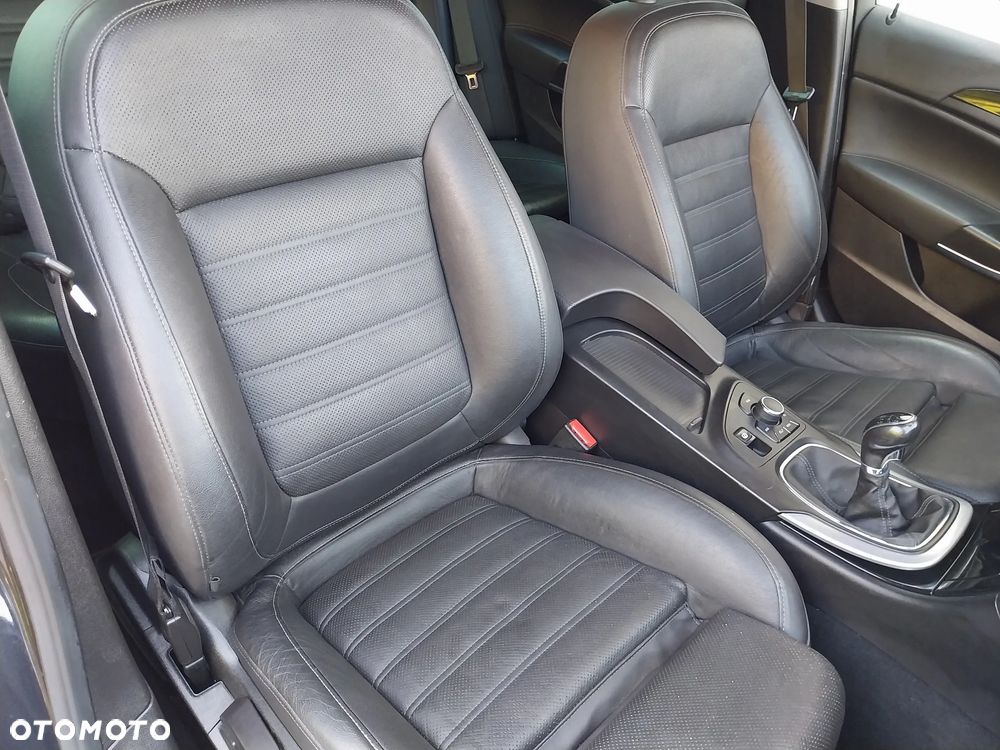 Opel Insignia 1.6 Turbo Cosmo - 28