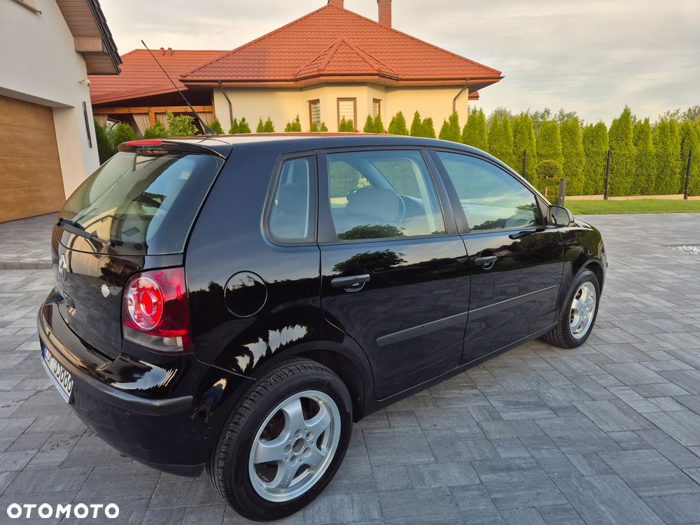 Volkswagen Polo 1.4 16V Q-Line - 4