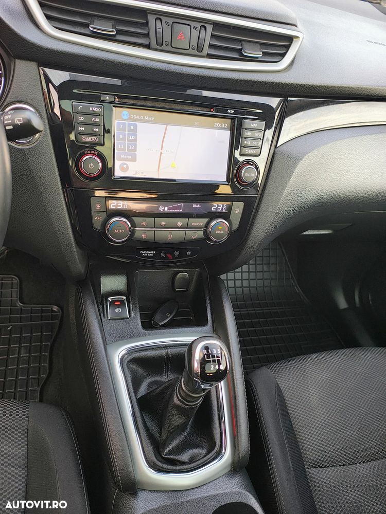 Nissan Qashqai 1.6 DCI ALL-MODE 4x4i TEKNA+ - 23