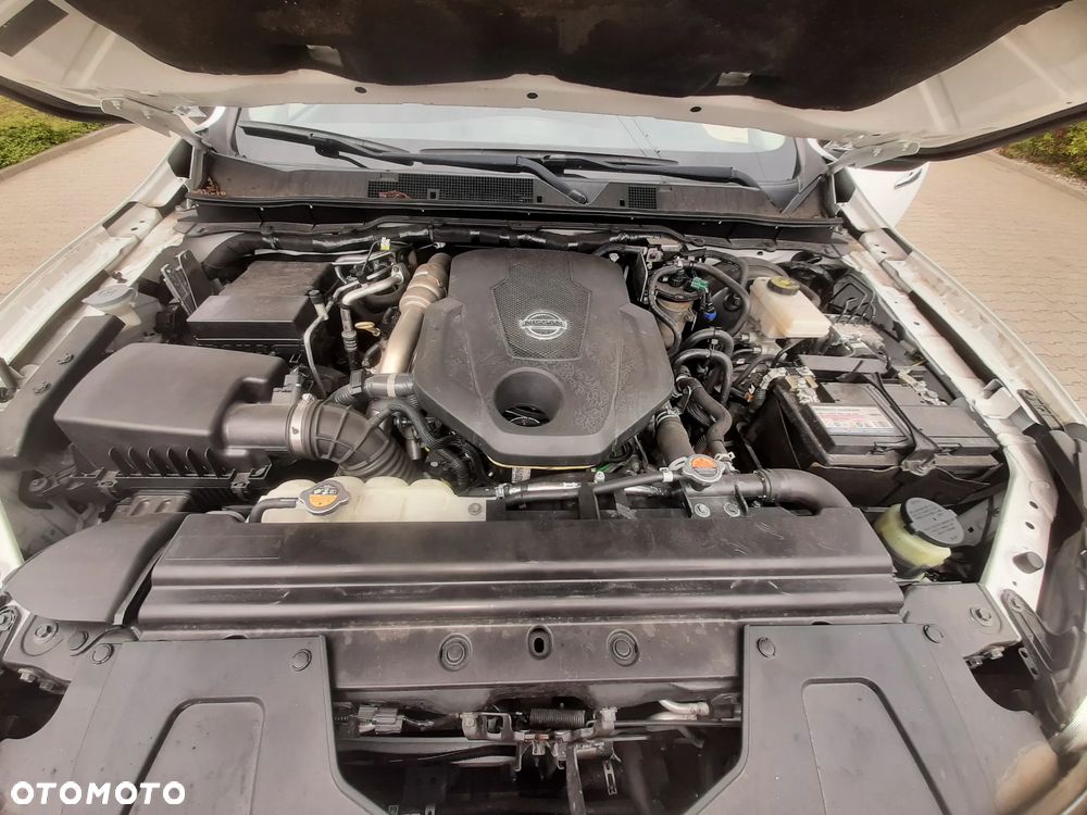 Nissan Navara ver-dc-4x4-eu6-s-s-tekna - 21