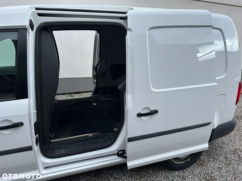 Volkswagen Caddy Maxi - 31