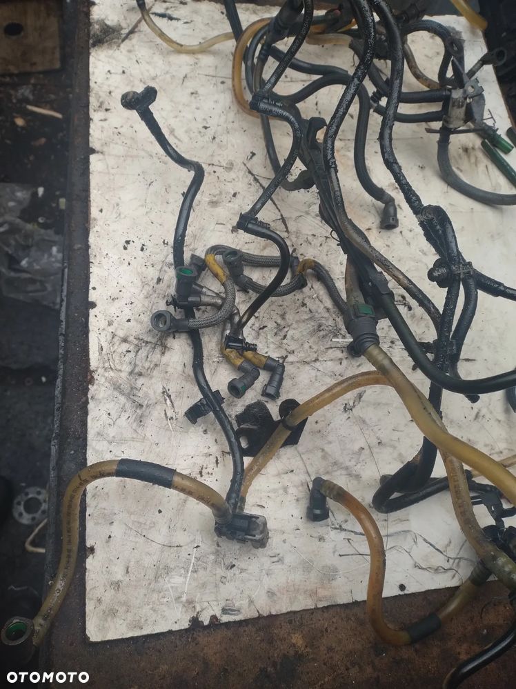 RENAULT LAGUNA III TRAFIC VIVARO 2,0DCI przewody paliwowe   M9R - 3