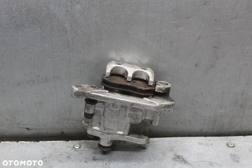 Suzuki Burgman AN 400 K4 K5 zacisk hamulcowy tył tylny - 4