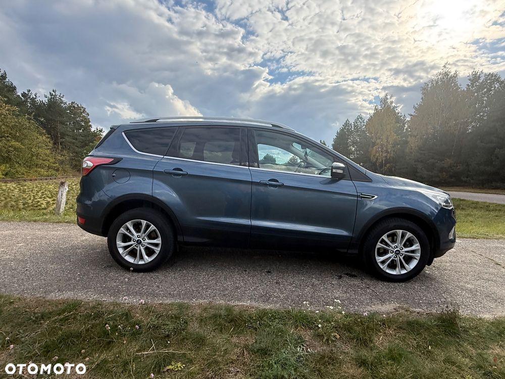 Ford Kuga - 4