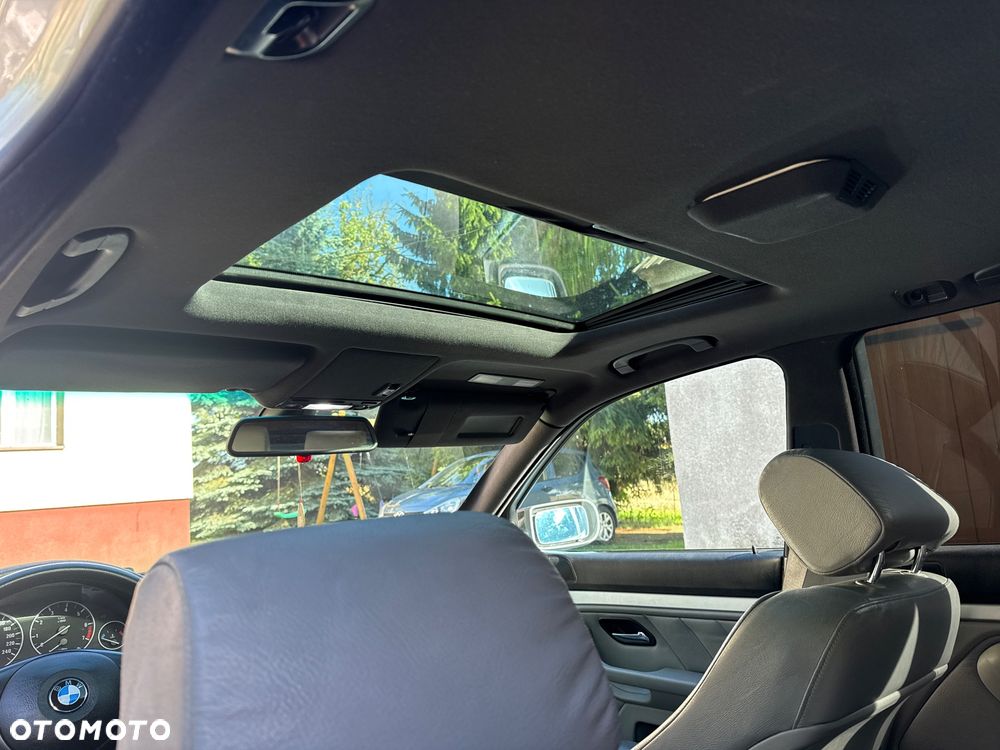 BMW Seria 5 525i - 13