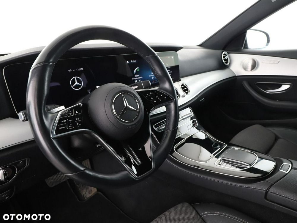 Mercedes-Benz Klasa E 300 de Avantgarde - 15