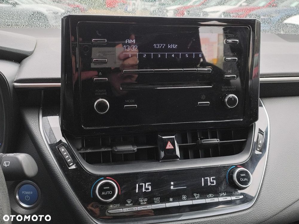 Toyota Corolla - 25