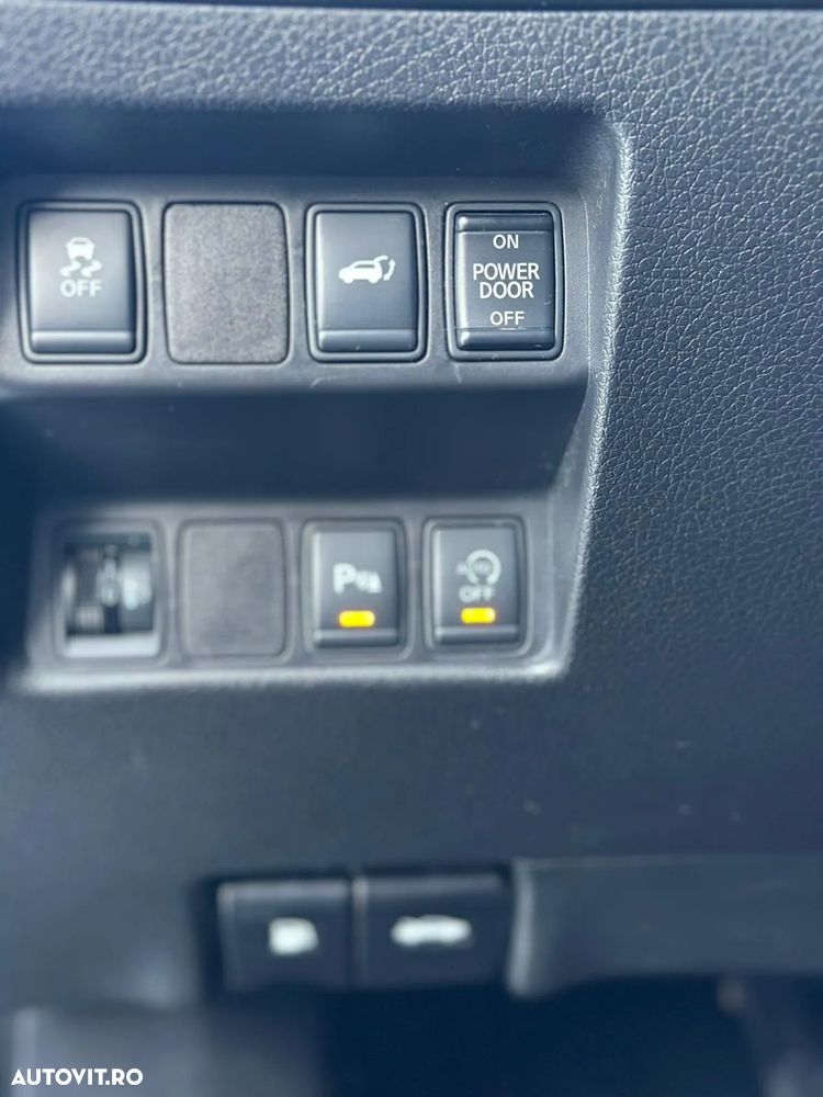 Nissan X-Trail 1.6 dCi N-Connecta - 13