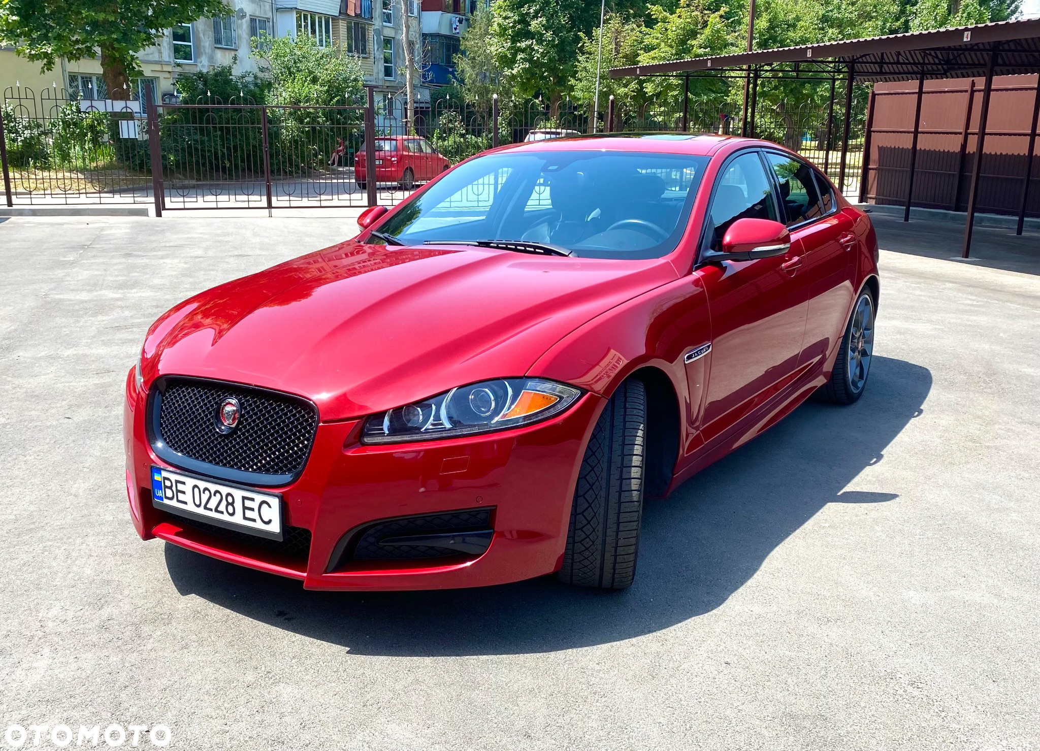 Jaguar XF 3.0 T AWD R-Sport - 6