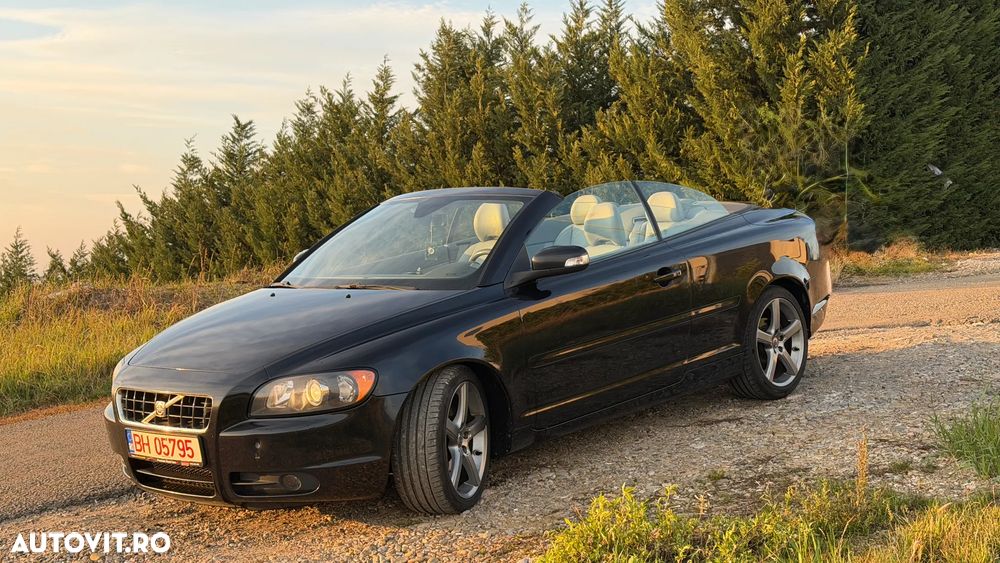 Volvo C70 2.0D Momentum - 22