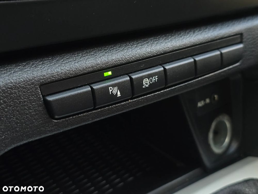 BMW X1 sDrive18i - 32