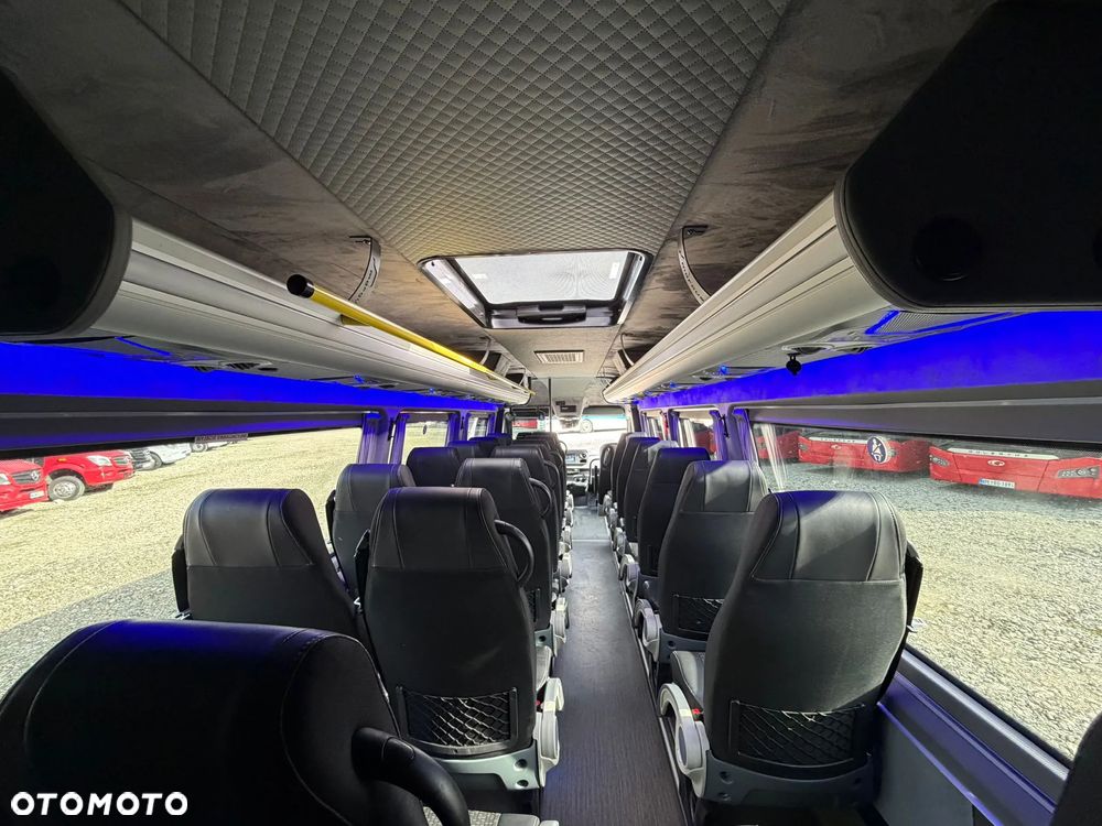 Mercedes-Benz Sprinter 517 - 31