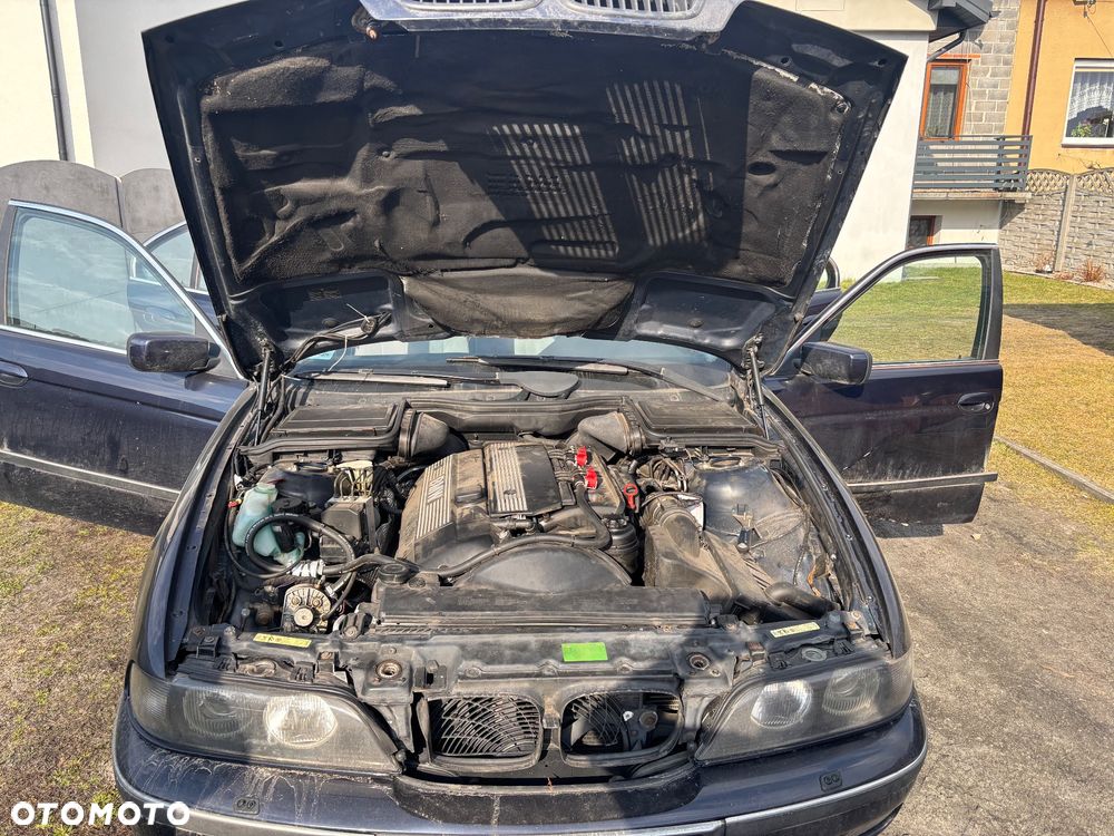 BMW Seria 5 - 23