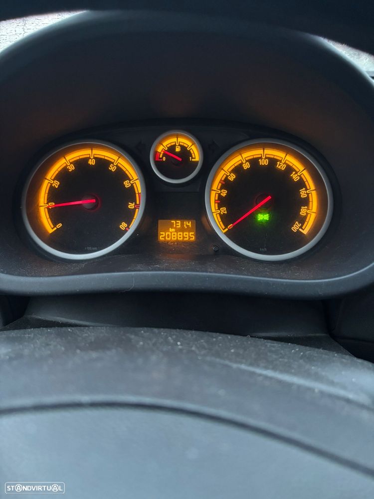 Opel Corsa 1.4 16V Sport - 5