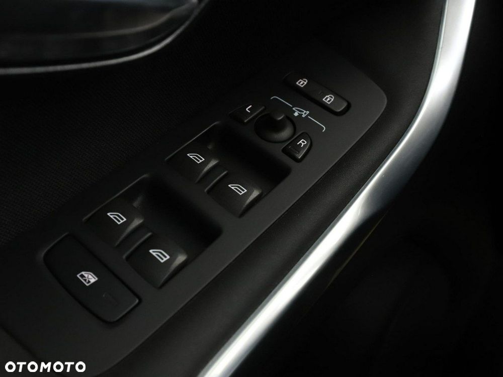 Volvo V40 T2 Drive-E Momentum - 31