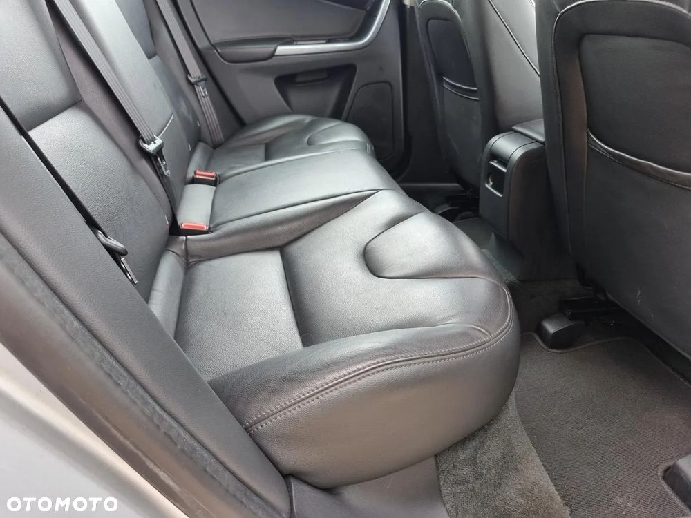 Volvo XC 60 - 13