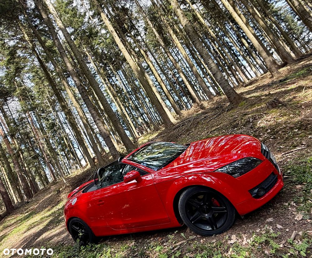 Audi TT Roadster - 1