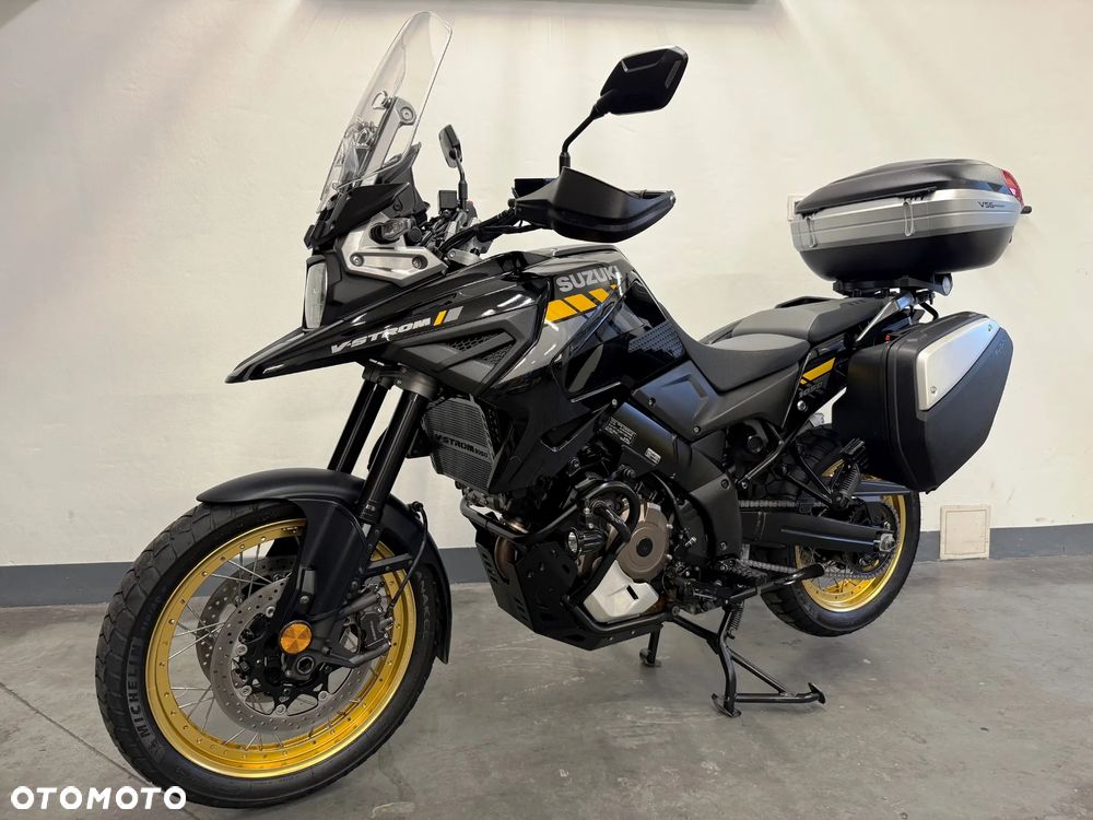 Suzuki V-STROM - 6