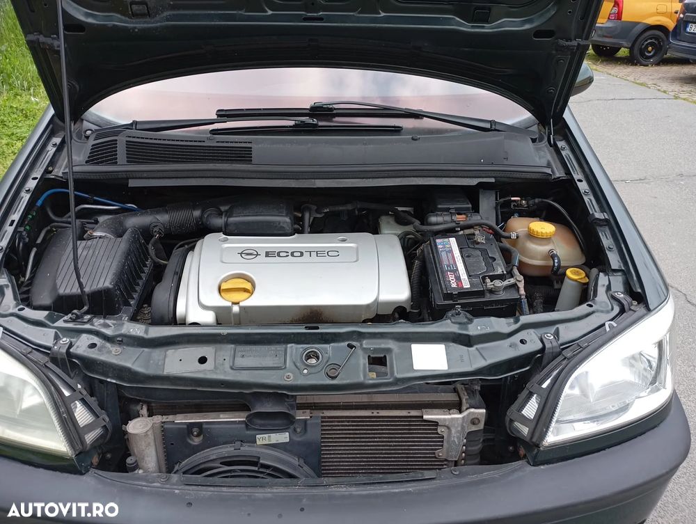 Opel Zafira 1.6i Club - 6