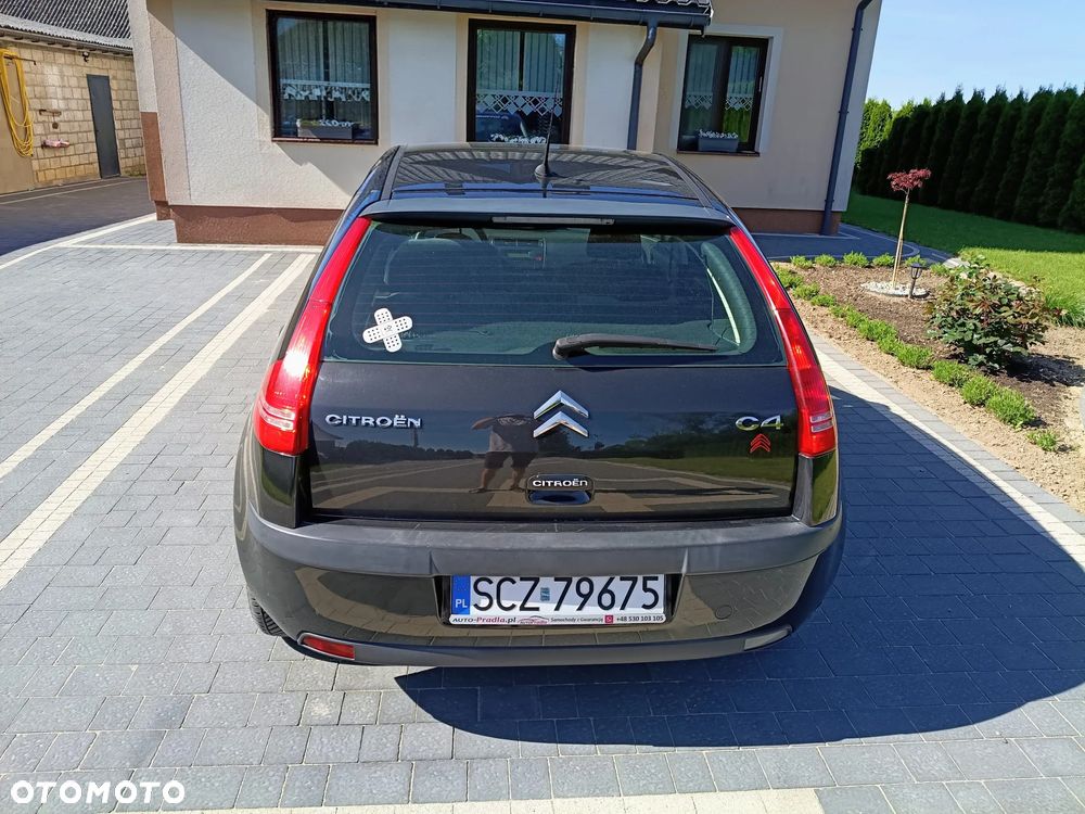 Citroën C4 1.6 16V Confort - 20
