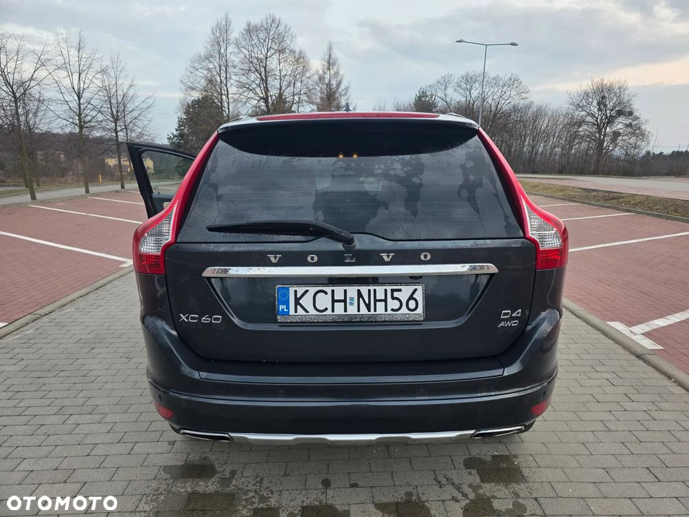 Volvo XC 60 2.4D AWD Summum - 11