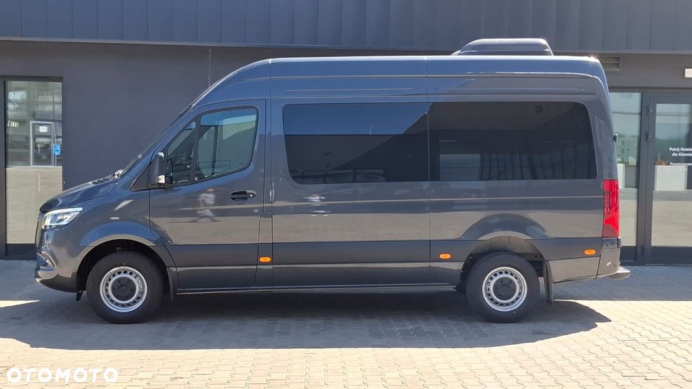 Mercedes-Benz Sprinter - 4