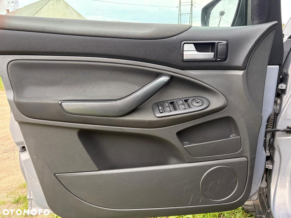 Ford Kuga 2.0 TDCi 4WD Titanium - 17