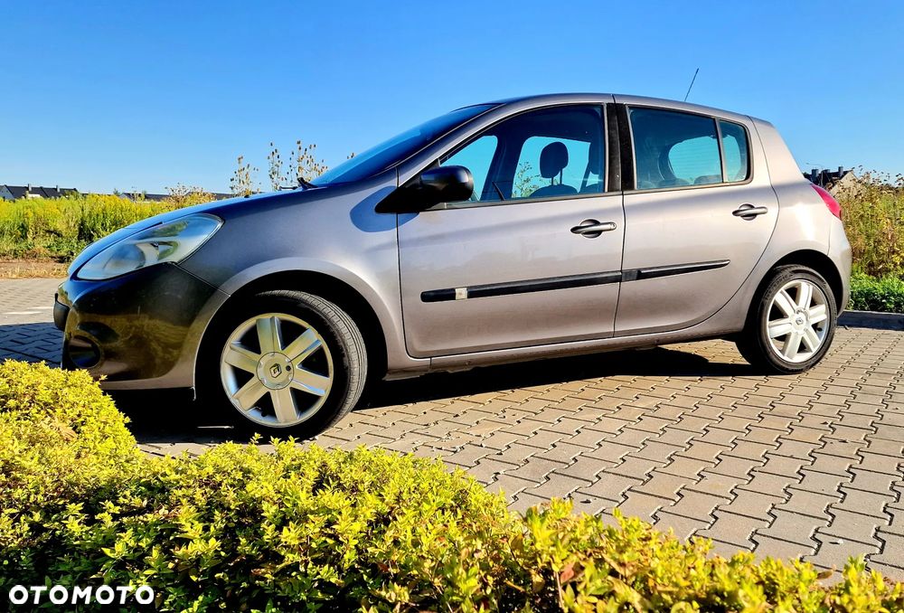 Renault Clio 1.5 dCi Fairway - 24